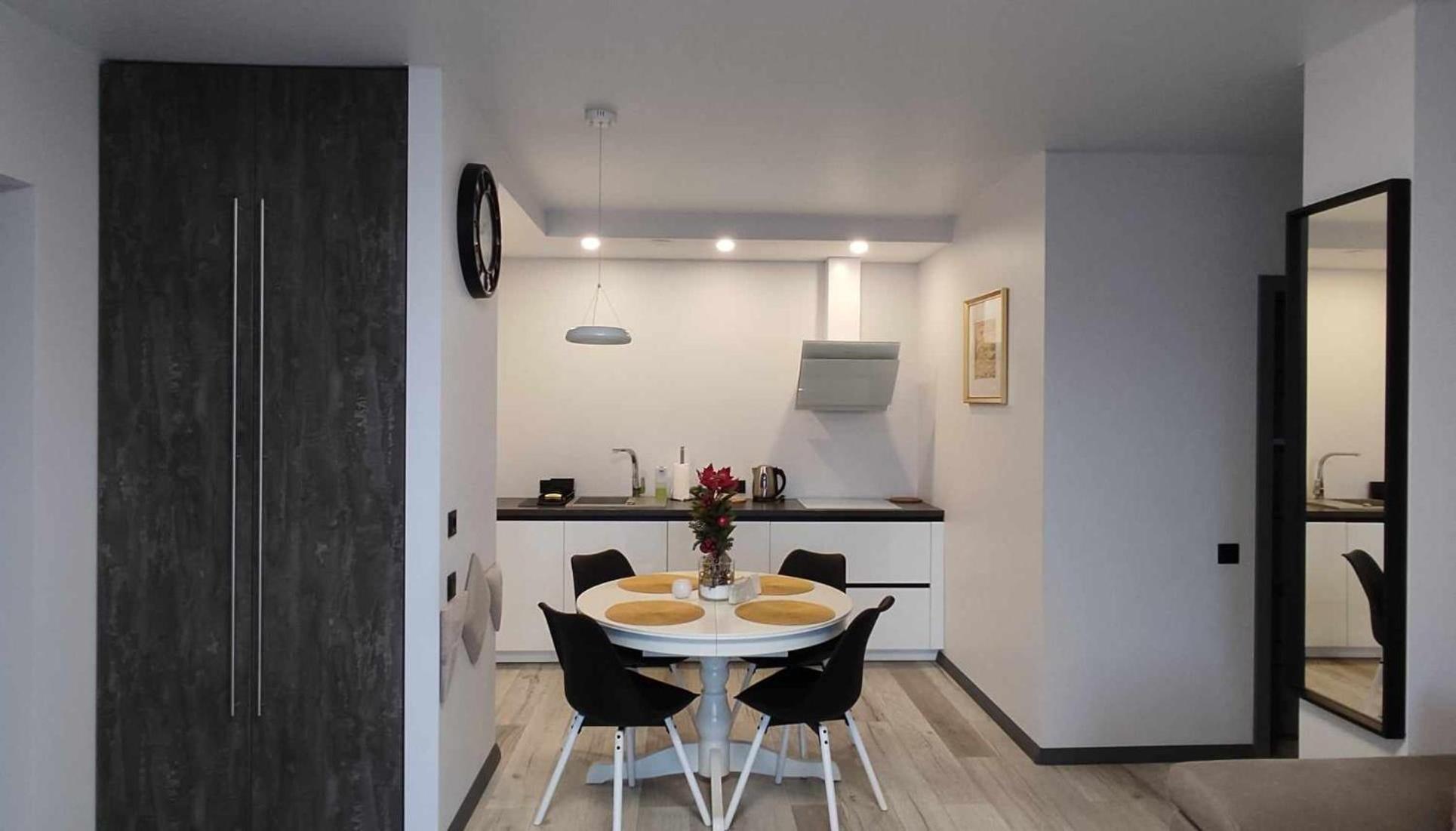 Aa Apartments Oldtown Klaipėda Buitenkant foto
